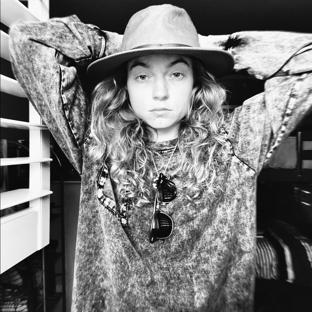 Meet your Posher, Shea